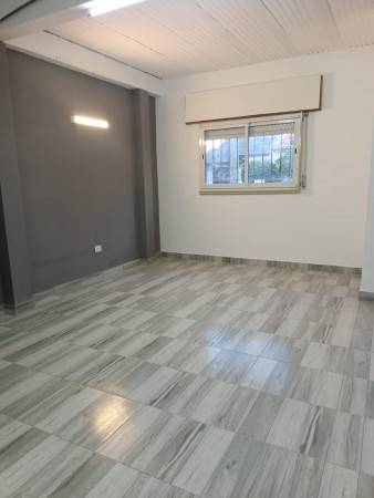 ALQUILER 12 MESES OFICINA