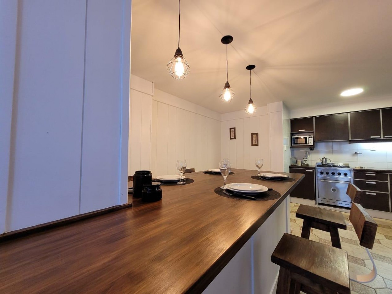 VENTA DE CASA + DEPTO. CON ACCESO INDEPENDIENTE