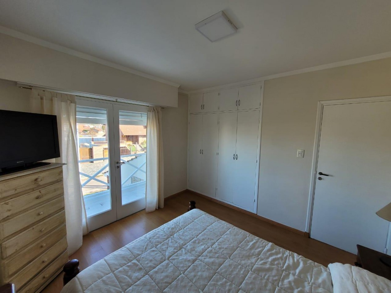 VENTA DE CASA + DEPTO. CON ACCESO INDEPENDIENTE