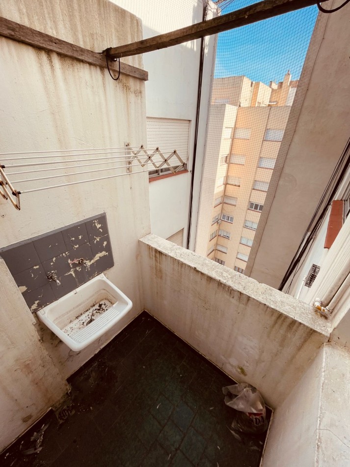 VENTA DEPTO 1 AMB PARA RECICLAR OPORTUNIDAD