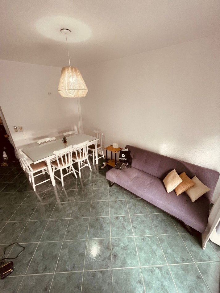 VENTA DEPTO 2 AMB AL FRENTE CON BALCON A LA CALLE RECICLADO