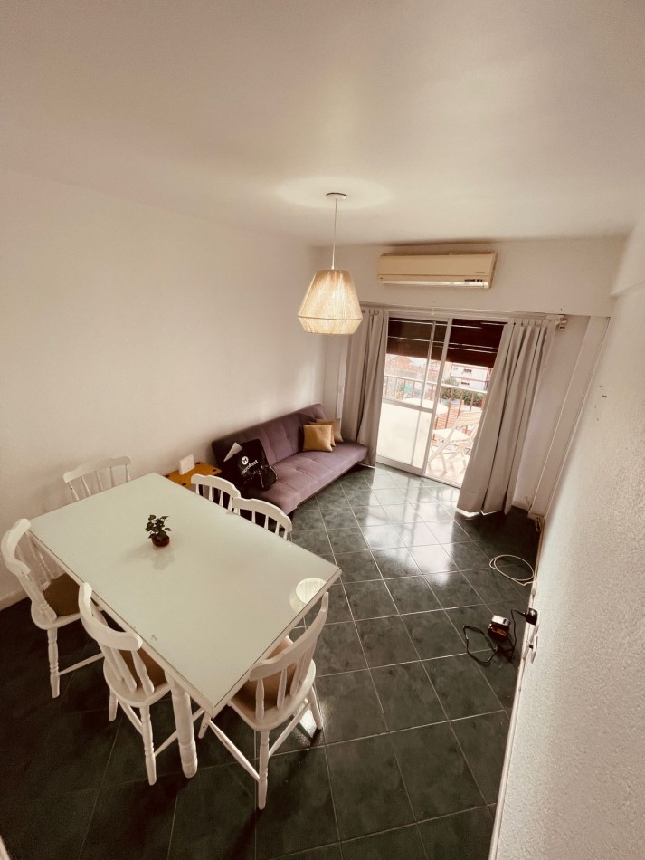 VENTA DEPTO 2 AMB AL FRENTE CON BALCON A LA CALLE RECICLADO
