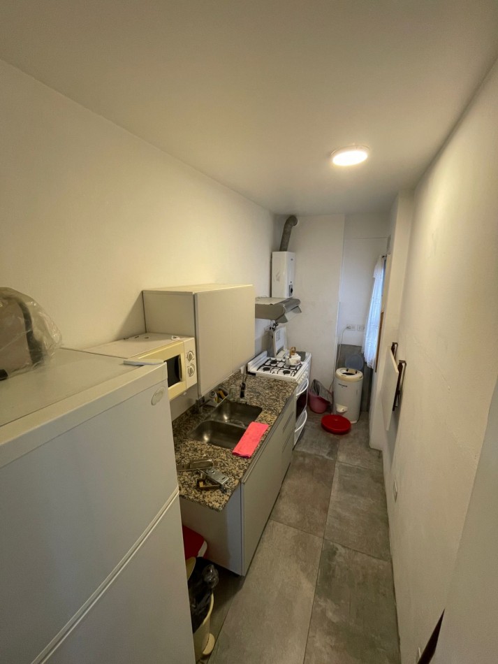 VENTA DEPTO 2 AMB AL FRENTE CON BALCON A LA CALLE RECICLADO
