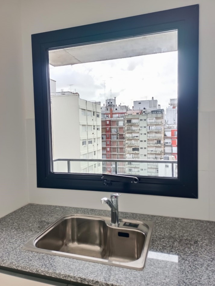 DEPARTAMENTO 2 AMBIENTES A ESTRENAR CON COCHERA 