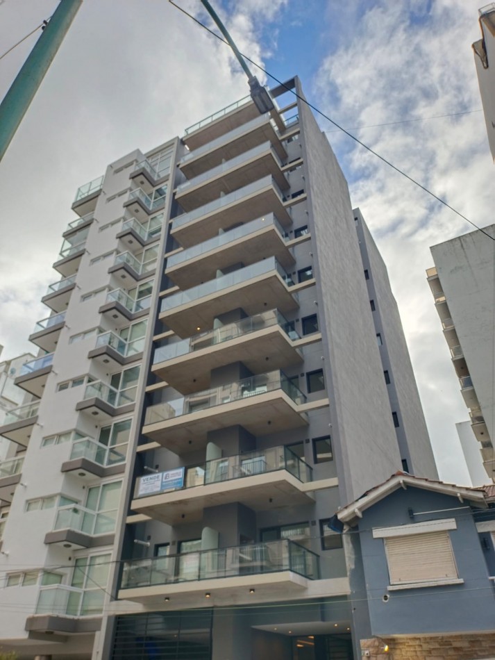 DEPARTAMENTO 2 AMBIENTES A ESTRENAR CON COCHERA 