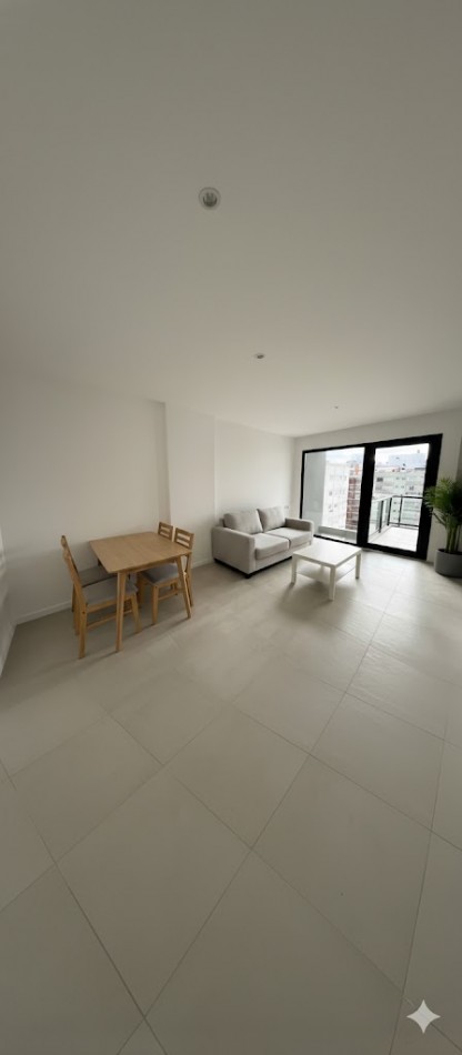 DEPARTAMENTO 2 AMBIENTES A ESTRENAR CON COCHERA 