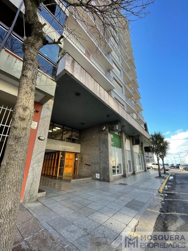 ALQUILER 24 MESES DEPTO 2 AMB AL FRENTE C BALCON ZONA CENTRO