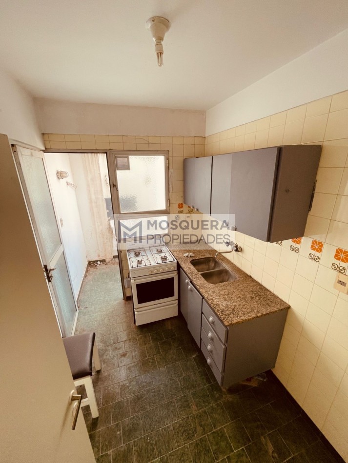 VENTA DEPTO 1 AMB PARA RECICLAR OPORTUNIDAD