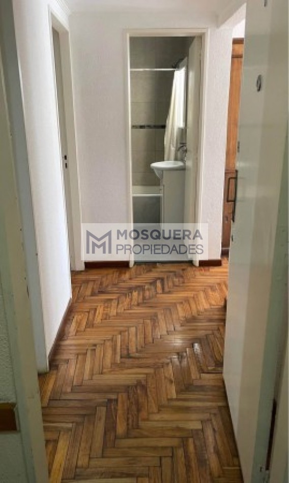 VENTA DEPARTAMENTO 2 AMBIENTES A LA CALLE CON BALCON