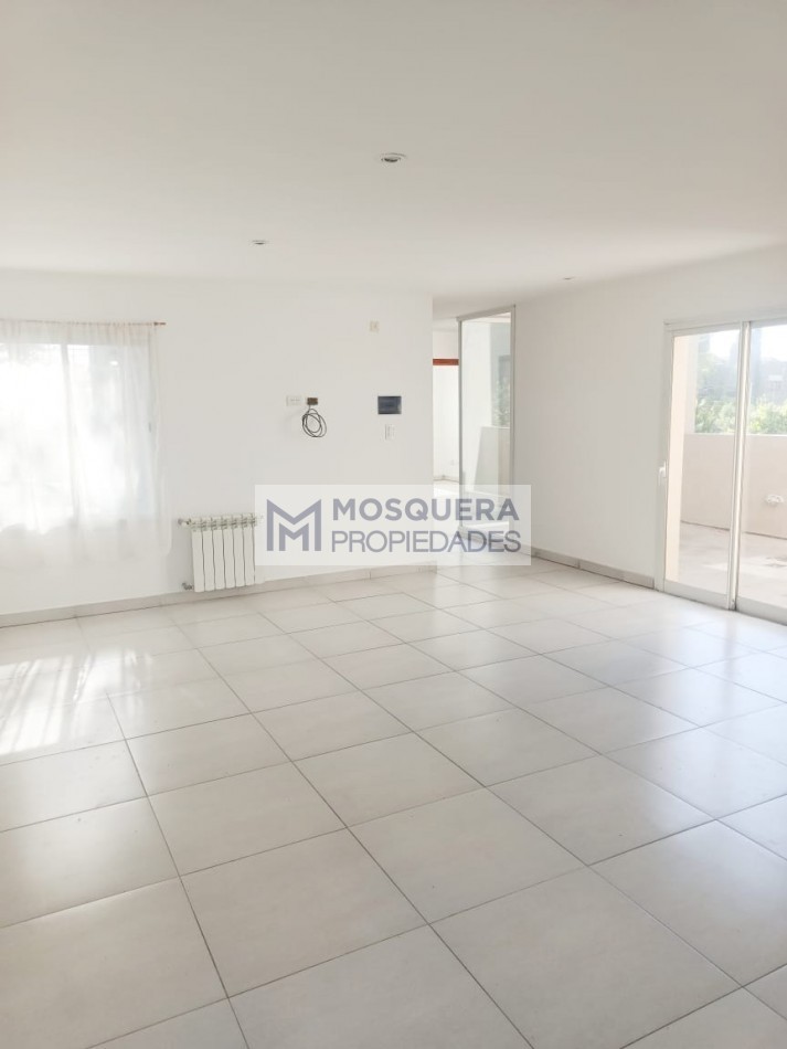 ALQUILER CASA USO PROFESIONAL O VIVIENDA FAMILIAR