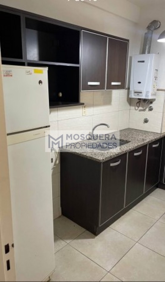 VENTA DEPARTAMENTO 2 AMBIENTES A LA CALLE CON BALCON