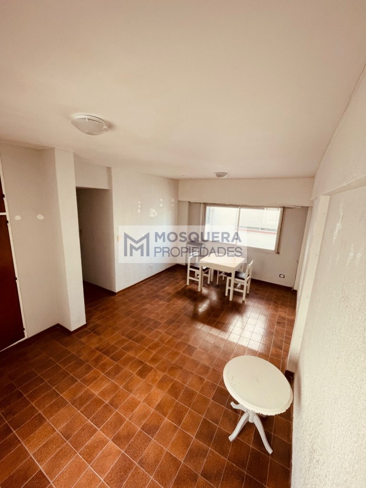 VENTA DEPTO 1 AMB PARA RECICLAR OPORTUNIDAD